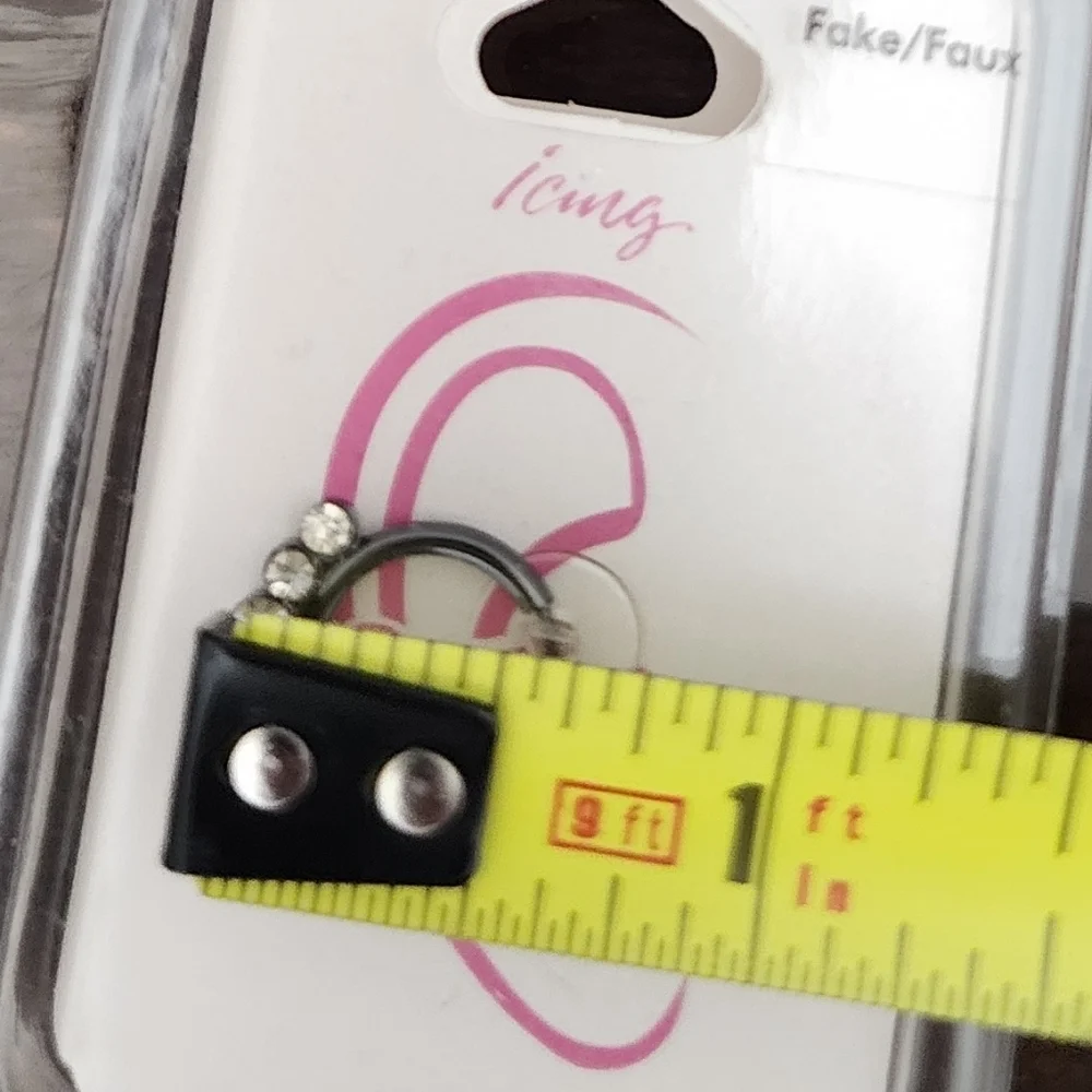 👸👂💎NWT Faux Cartilage Earring by Icing